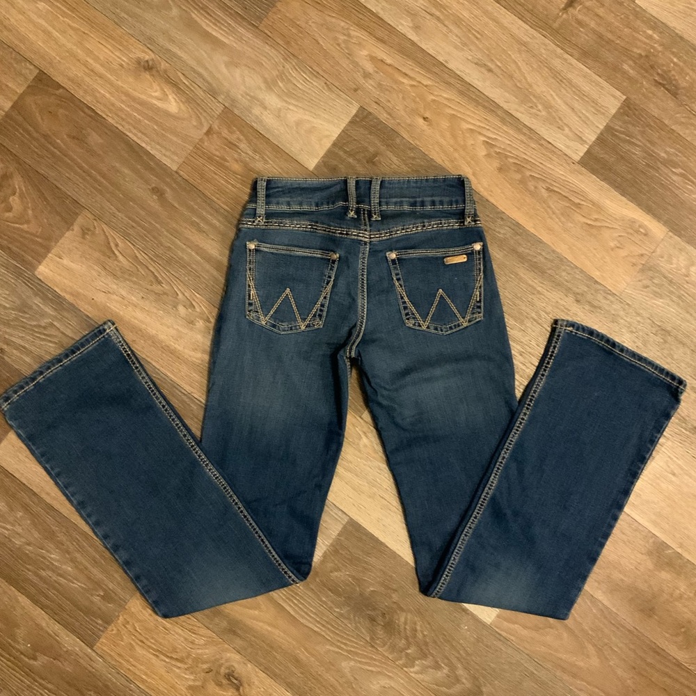 Wrangler Women’s Retro Mae Mid-Rise Boot Cut Jeans